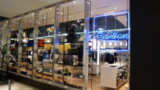 2002年に誕生したブランド