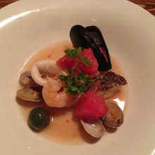 色々魚介のアクアパツッア