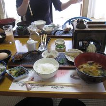 豪華な朝ごはん（お部屋食）