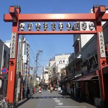 六区ブロードウェイ側からの入口