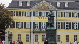 ベートーベンの銅像で有名な街の中心