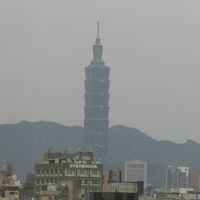 部屋から見えた「台北101」