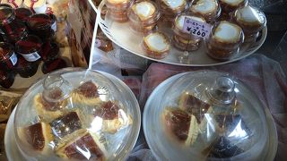 湯布院の有名洋菓子屋。