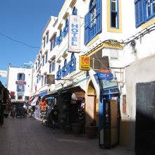 エッサウィラの旧市街はオシャレ