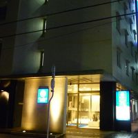 到着が夜間でしたが、フロントは明るくきれいでした。