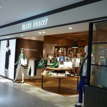 スタイルの良い人が似合いそう