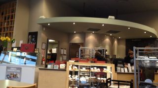 素朴なドーナツが美味しい、朝食にオススメ。