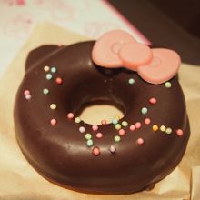 カフェではキティーちゃんドーナツ☆