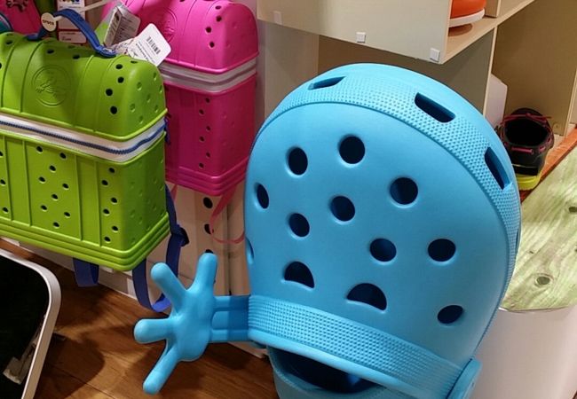 マルイの中のクロックス
