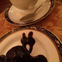 タワーの他にスコーン、ファンダンショコラ