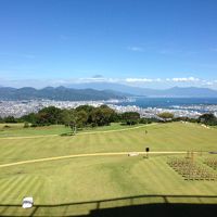 最上階（披露宴会場）からの眺め。中央には富士山が。