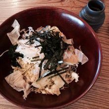 ぶっかけ蕎麦、器も新しくなりました