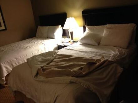 ハワード ジョンソン バイ ウィンダム クリーブランド エアポート 写真