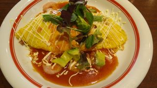 丸井吉祥寺店の隣にある創作オムライスのお店