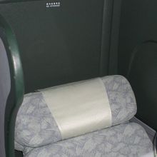 シートを倒したところです。エコノミーとの差を実感