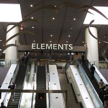 モール入口（東涌線方面から）