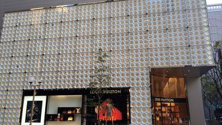 日本では初めてのルイ・ヴィトンメゾン 
