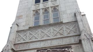 山手本通りにある歴史的建造物のひとつ