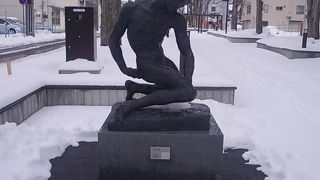 男の肉体美を堪能（？）できる作品です