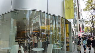 テイクアウトもイートインも