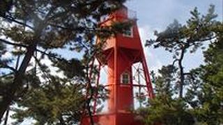 これは、現存する最古の鉄骨灯台で、この灯台は、日本の灯台の父と呼ばれるイギリス人の方の指導に基づき、作られたとの事です。