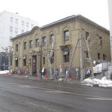 今でも充分美しい建物です