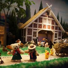 こういう作品が動きます！細かい作りで、じっくり見たかった。