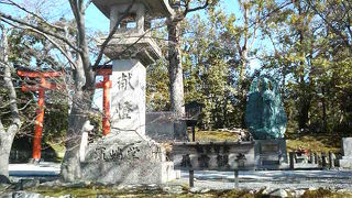 飛行機によく乗る方はぜひお参りを