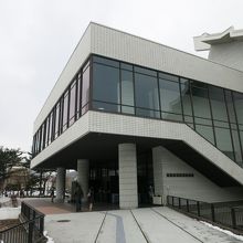 北海道立近代美術館