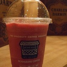 苺のスムージー。ドリンクも美味しい！