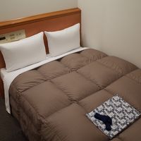 ベッドはちょっと固いかも。