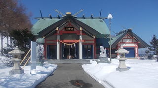 見所が結構満載の、稚内を代表する神社です