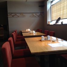 2Ｆ（テーブル席）