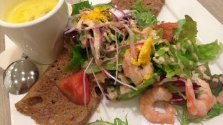 女子の一人ご飯