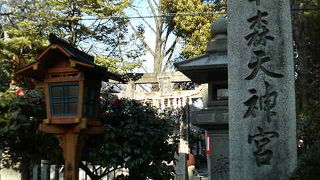 コリアタウンの真っ只中で一息つける神社