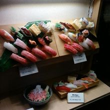 魅力的なセットがいっぱいあります。