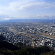 山頂から見た長良川