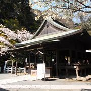 鎌倉にある皇族の神社、観光スポットとしても名高い