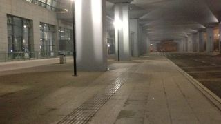 周りにいいホテルなし