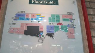 地下のロータリーに面したところにあります。