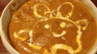 カレーも美味しいけど、ナンがとっても美味しいです！