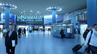 Amtrak、NJTが発着する