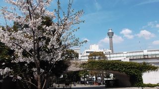 開港当時からのフランスゆかりの歴史がココに・・