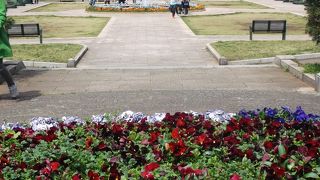 恋人たちのオアシスですか・・いやいやファミリーだって、一人でも・・くつろげよう！