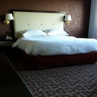 スイート　寝室