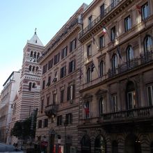 サン・パオロ・エントロ・レ・ムーラ教会