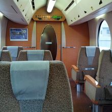 スーパーシート。3列席。