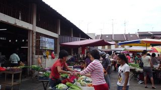 近所住民の純粋な生活市場