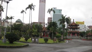 東京で言ったら日比谷公園みたいな都会のオアシス