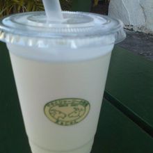 飲むヨーグルトは一つ250円となっていました